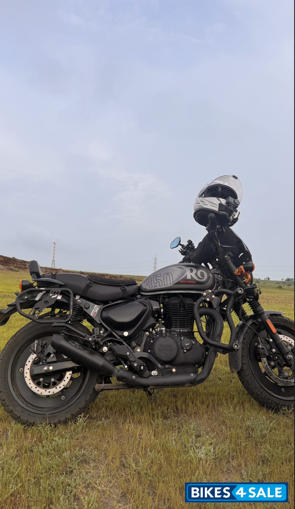 Dapper Gray Royal Enfield Hunter 350 Metro Dapper Gray Royal Enfield Hunter 350 Metro