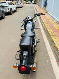 Black Royal Enfield Classic 350