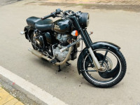 Black Royal Enfield Classic 350
