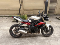 White And Red Triumph Street Triple 675