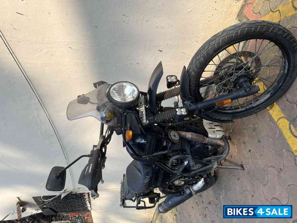Granite Black Royal Enfield Himalayan 2021 Granite Black Royal Enfield Himalayan 2021