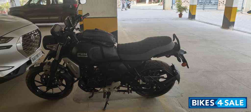 Black Yamaha FZ-X