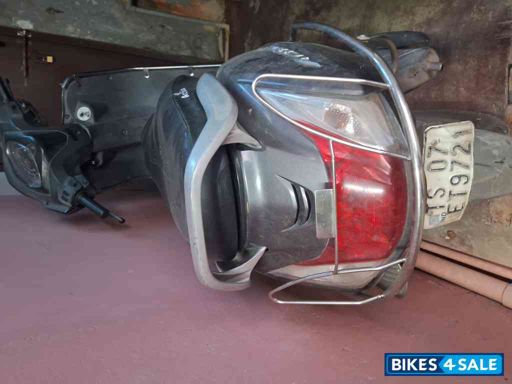 Grey Honda Activa 3G