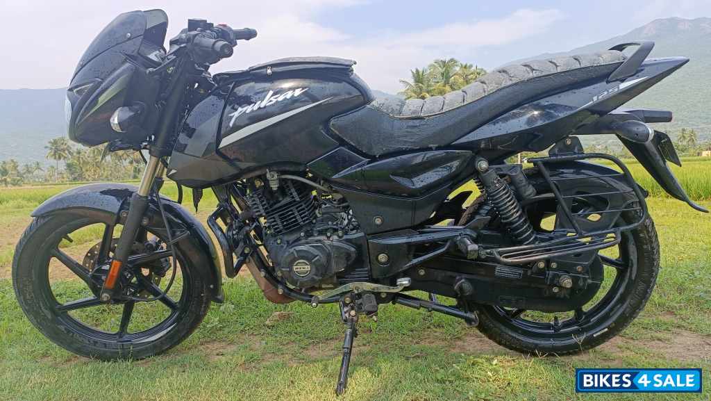 Bajaj Pulsar 125