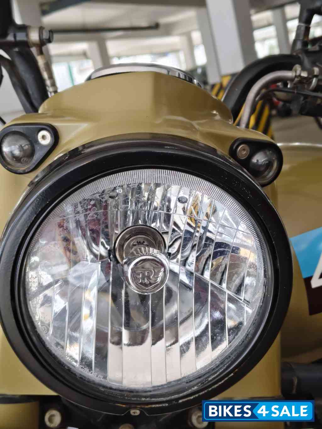 Royal Enfield Classic Desert Storm
