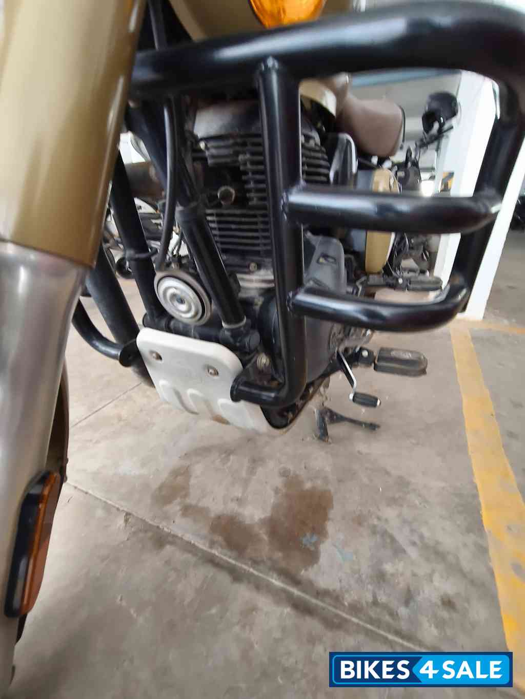 Royal Enfield Classic Desert Storm Royal Enfield Classic Desert Storm