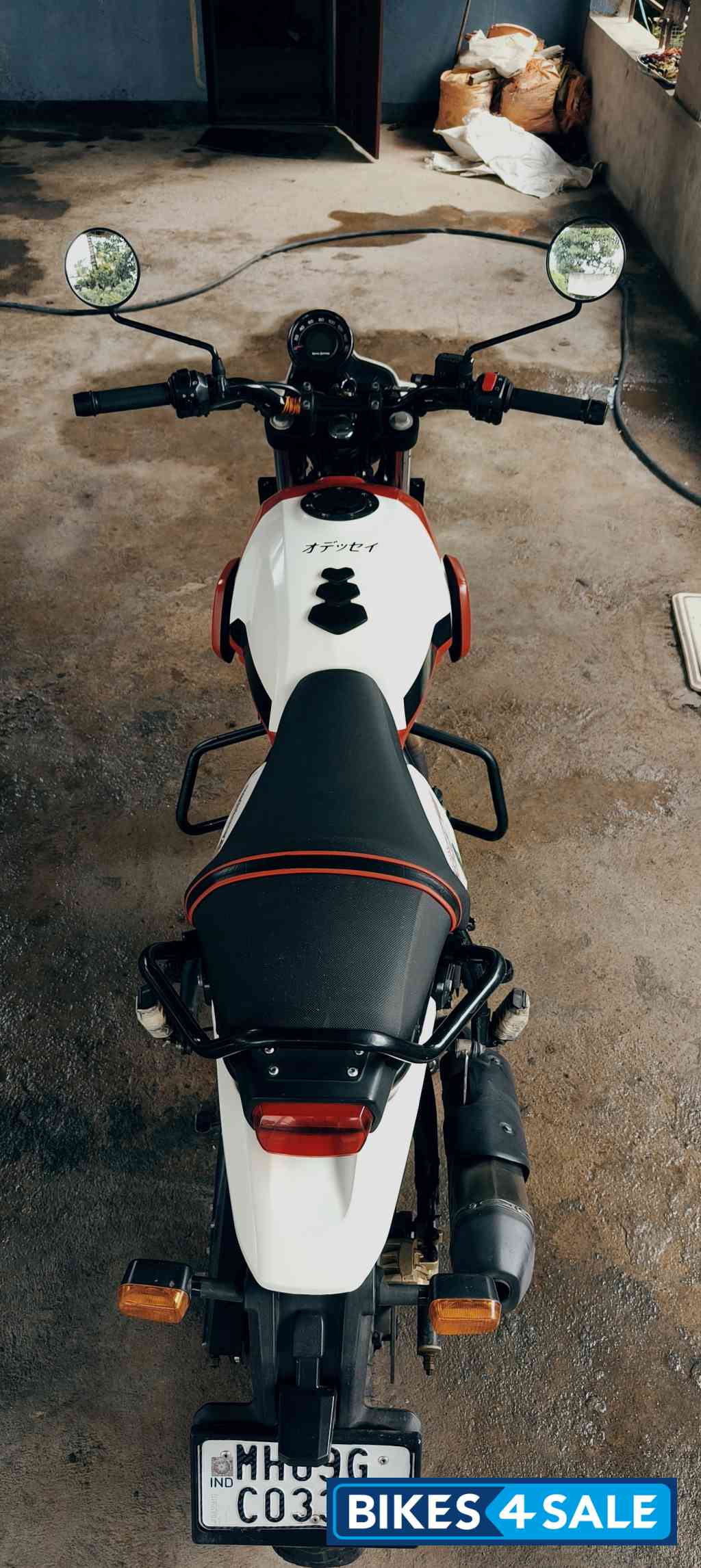 Royal Enfield Scram 411