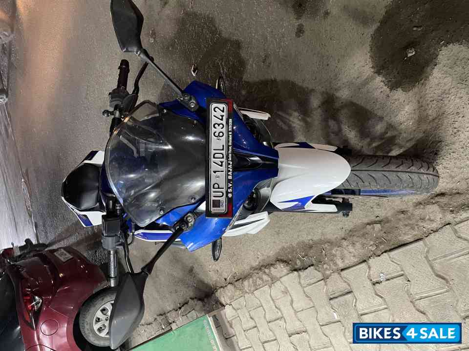 S Blue Bajaj Pulsar RS 200 S Blue Bajaj Pulsar RS 200