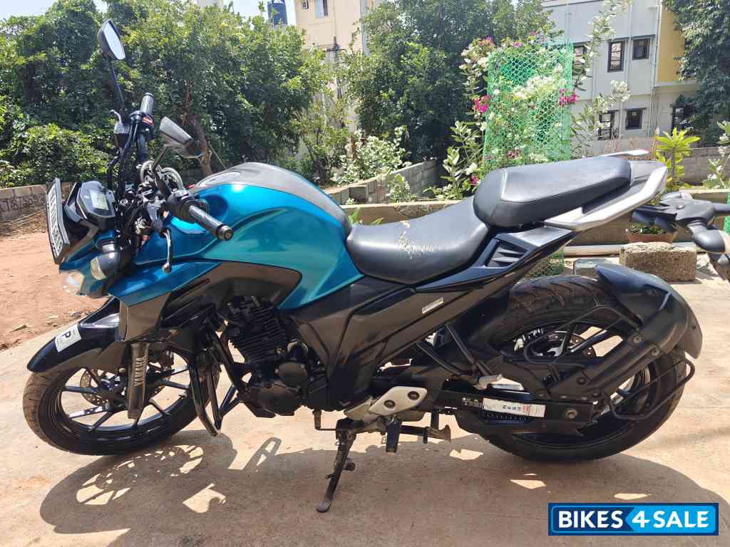 Yamaha FZ 25 BS6 Yamaha FZ 25 BS6