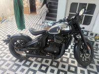 Jawa 42 Bobber Black Mirror 2024 Model