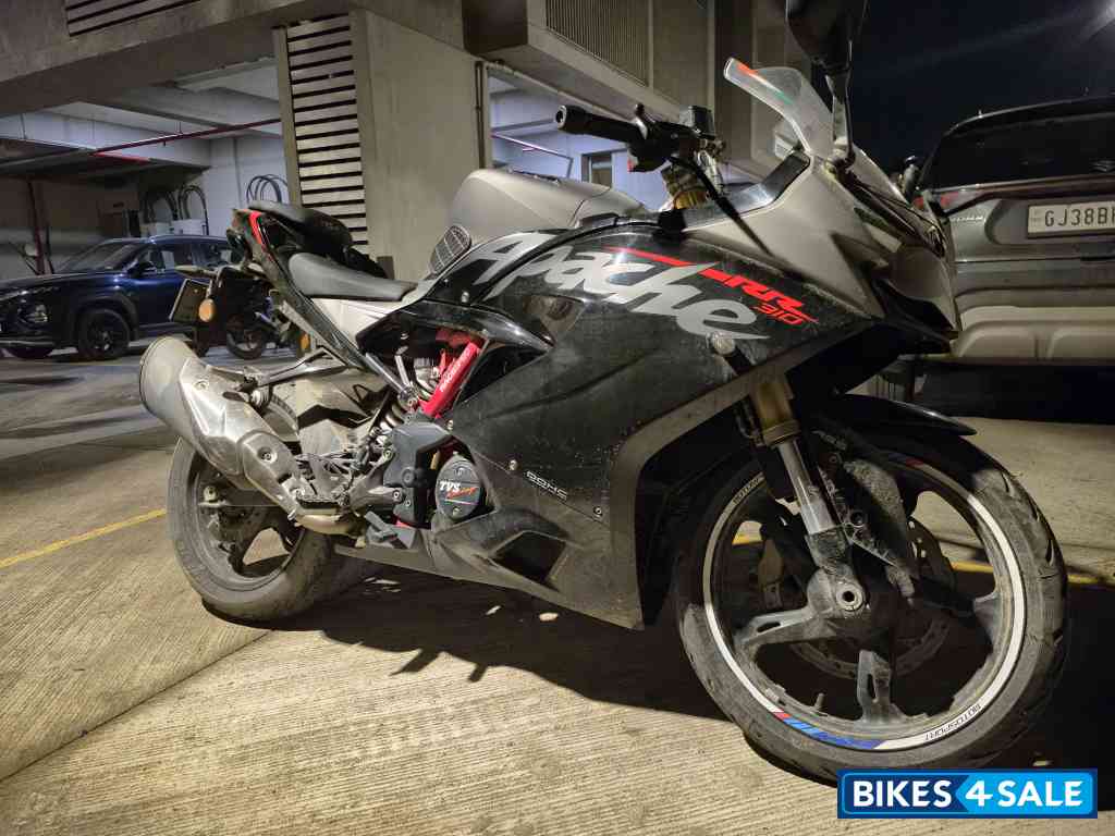 Black And Grey TVS Apache RR 310