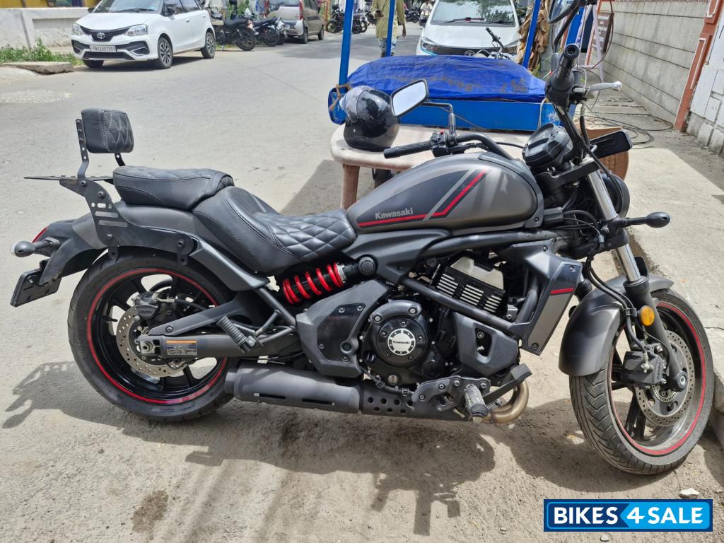 Black Kawasaki Vulcan S 650 BS6 2021