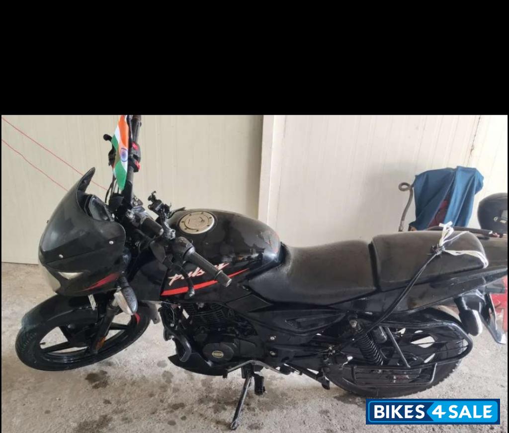 Bajaj Pulsar 125 Split Seat
