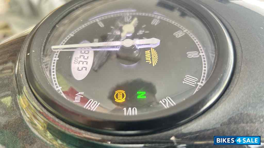 Stealth Black Jawa Perak BS6 Stealth Black Jawa Perak BS6