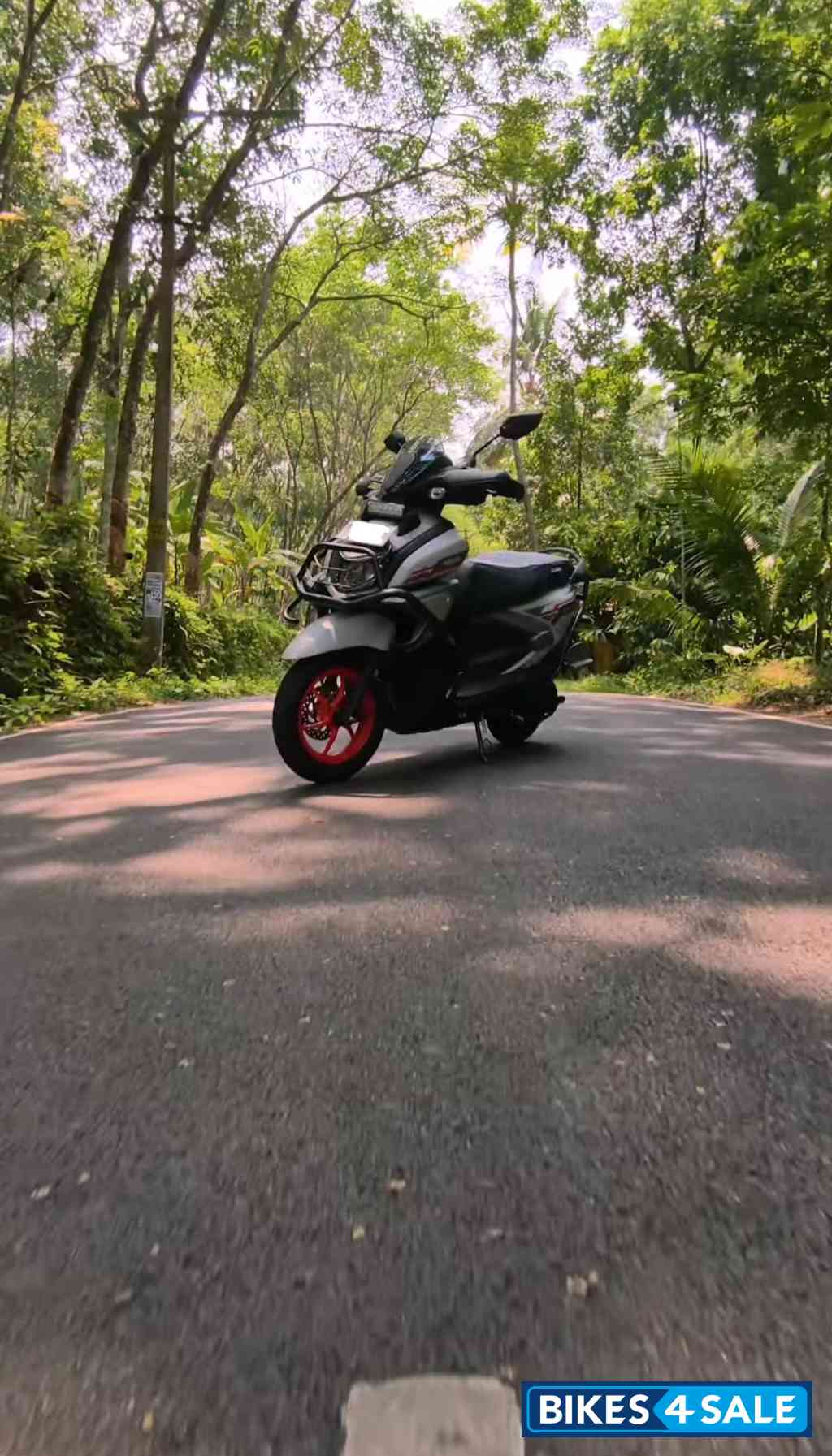 Yamaha RayZR 125 Fi Hybrid Street Rally 2025