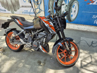 KTM Duke 125