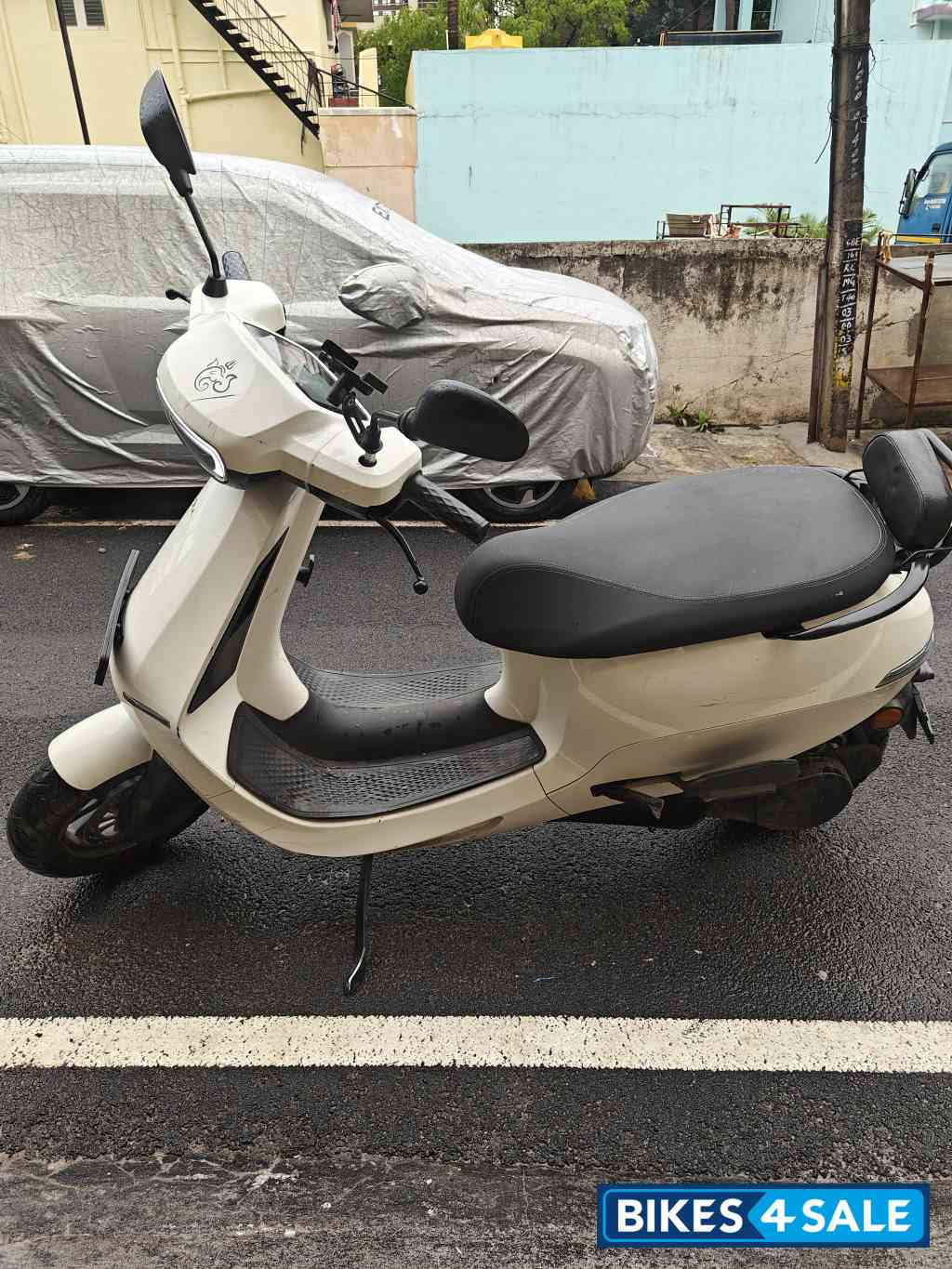 Ola S1 Pro Ola S1 Pro