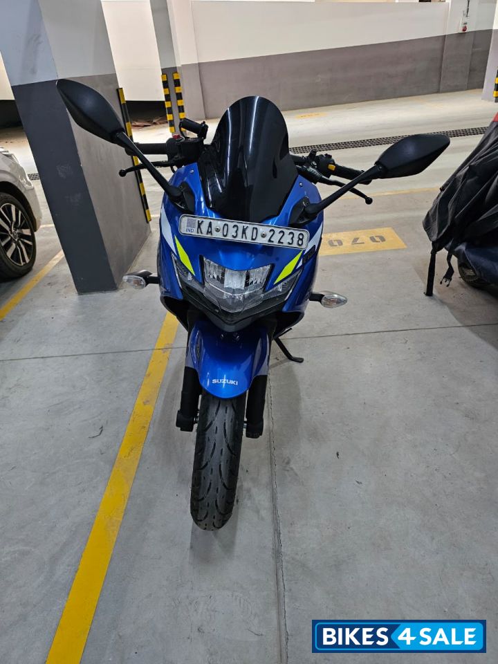 Metriton Blue Suzuki Gixxer SF 250 Metriton Blue Suzuki Gixxer SF 250