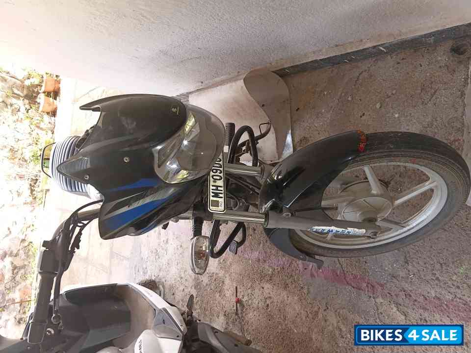 Black & Blue Bajaj Discover 125 Black & Blue Bajaj Discover 125