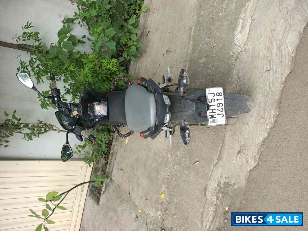 Bajaj Pulsar P150 Twin Disc Split Seat Bajaj Pulsar P150 Twin Disc Split Seat