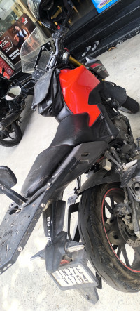 Sports Red Honda CB300F Deluxe Pro