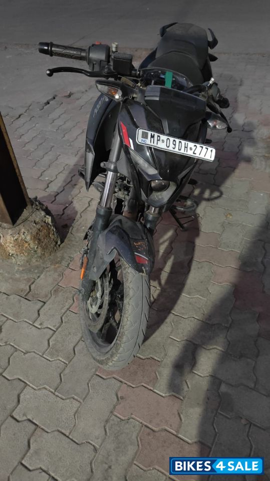 Black Bajaj Pulsar N160