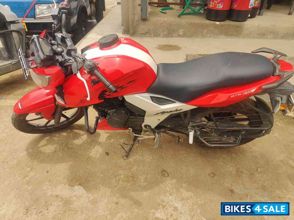 TVS Apache RTR 160 4V