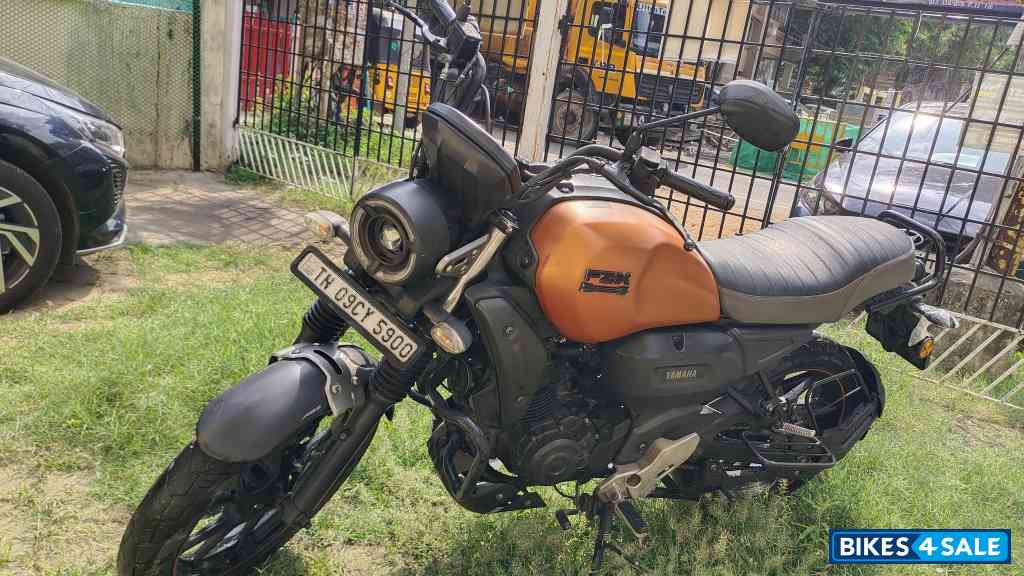 Matte Dull Orange Yamaha FZ-X