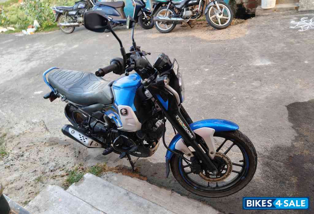 Blue Bajaj Freedom 125 NG04 Disc LED