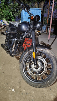 Yezdi Roadster Dark