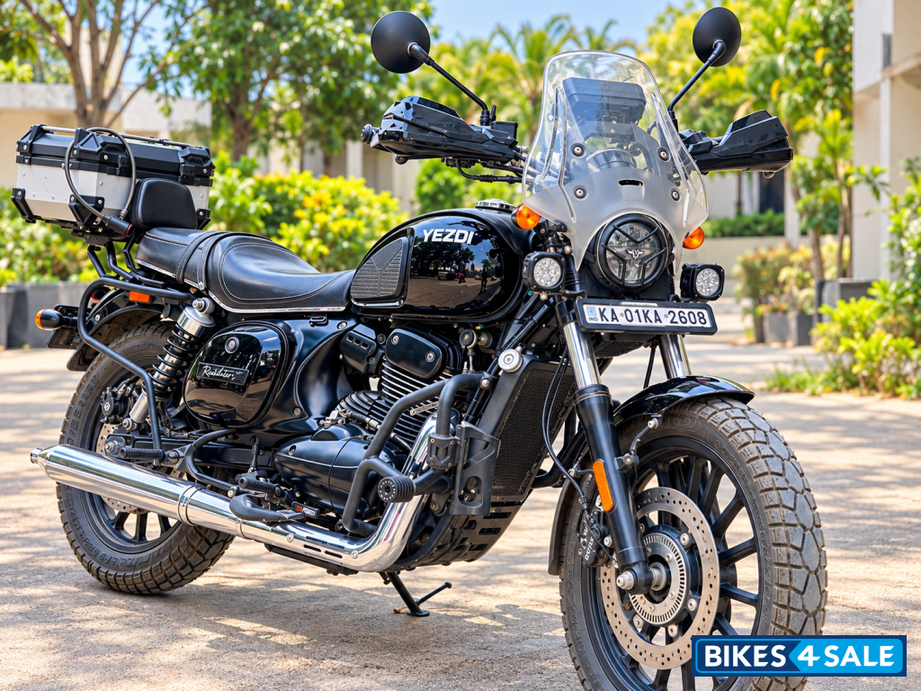 Yezdi Roadster Dark