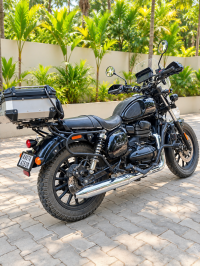 Yezdi Roadster Dark