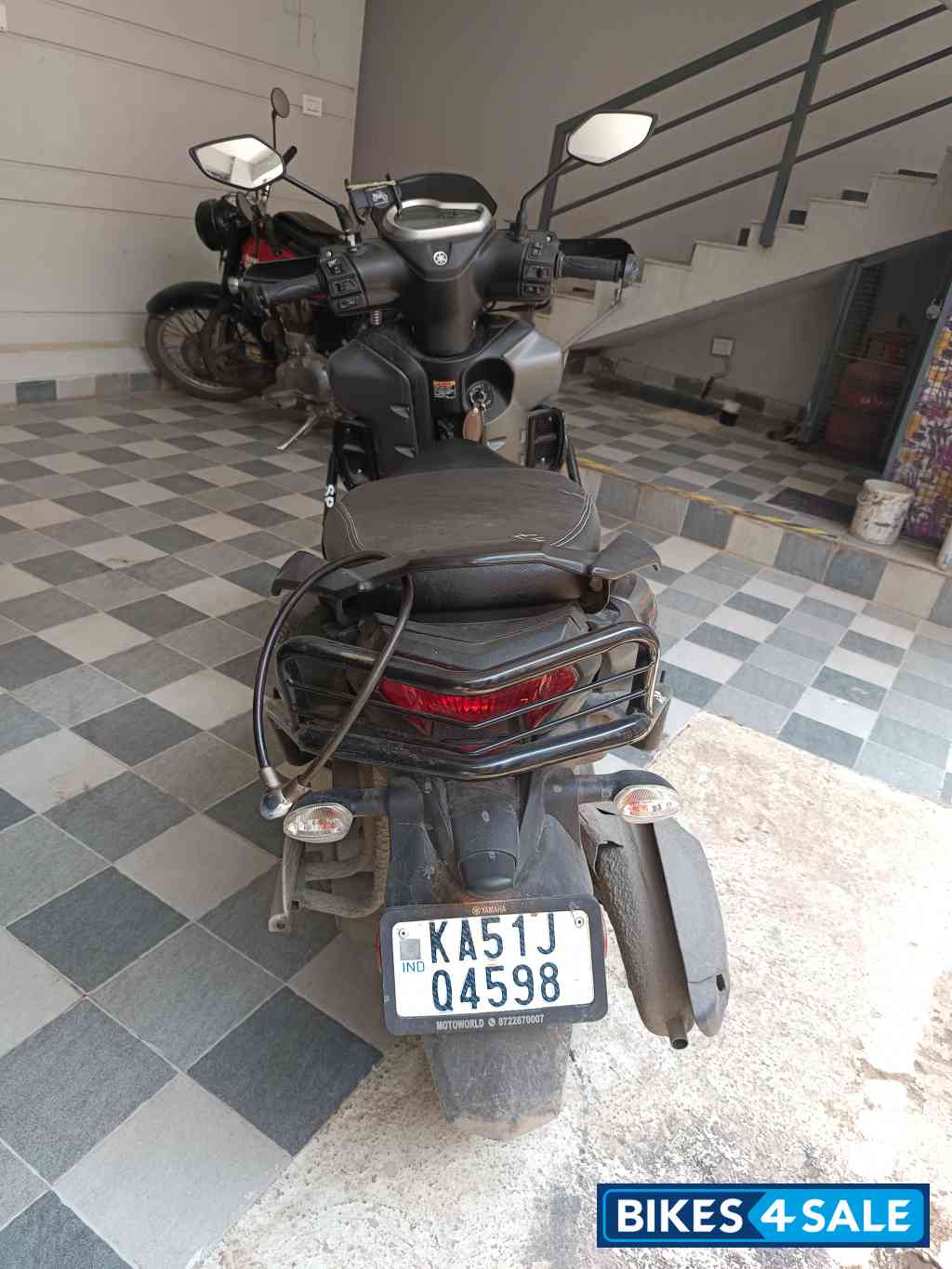 Matt Gray Metallic 3 Yamaha Cygnus Ray ZR Street Rally