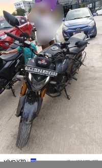 Black Hero Xtreme 160R 2024 Edition