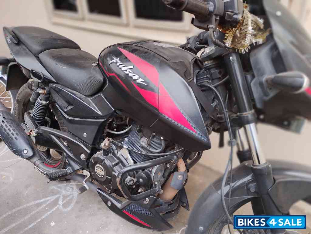Bajaj Pulsar 150 Twin Disc BS6