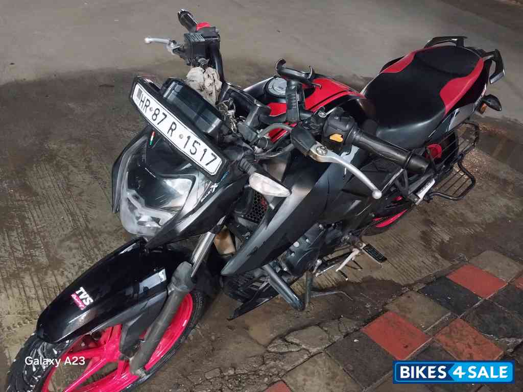 TVS Apache RTR 160 4V TVS Apache RTR 160 4V