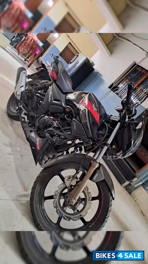 TVS Apache RTR 180 BS6