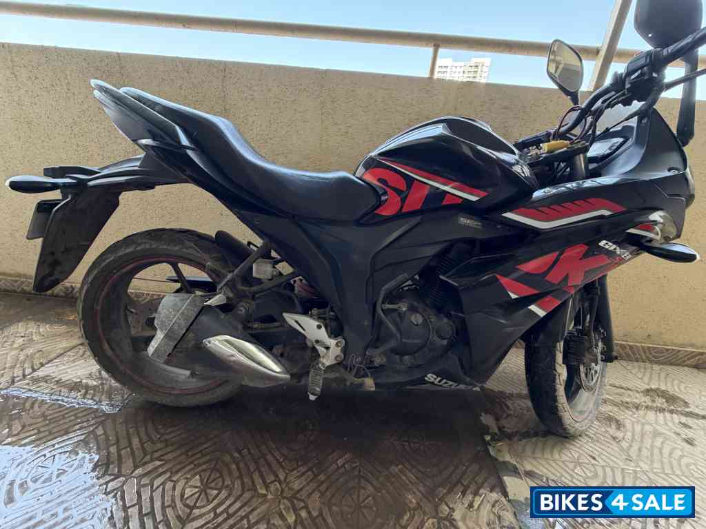 Suzuki Gixxer SF