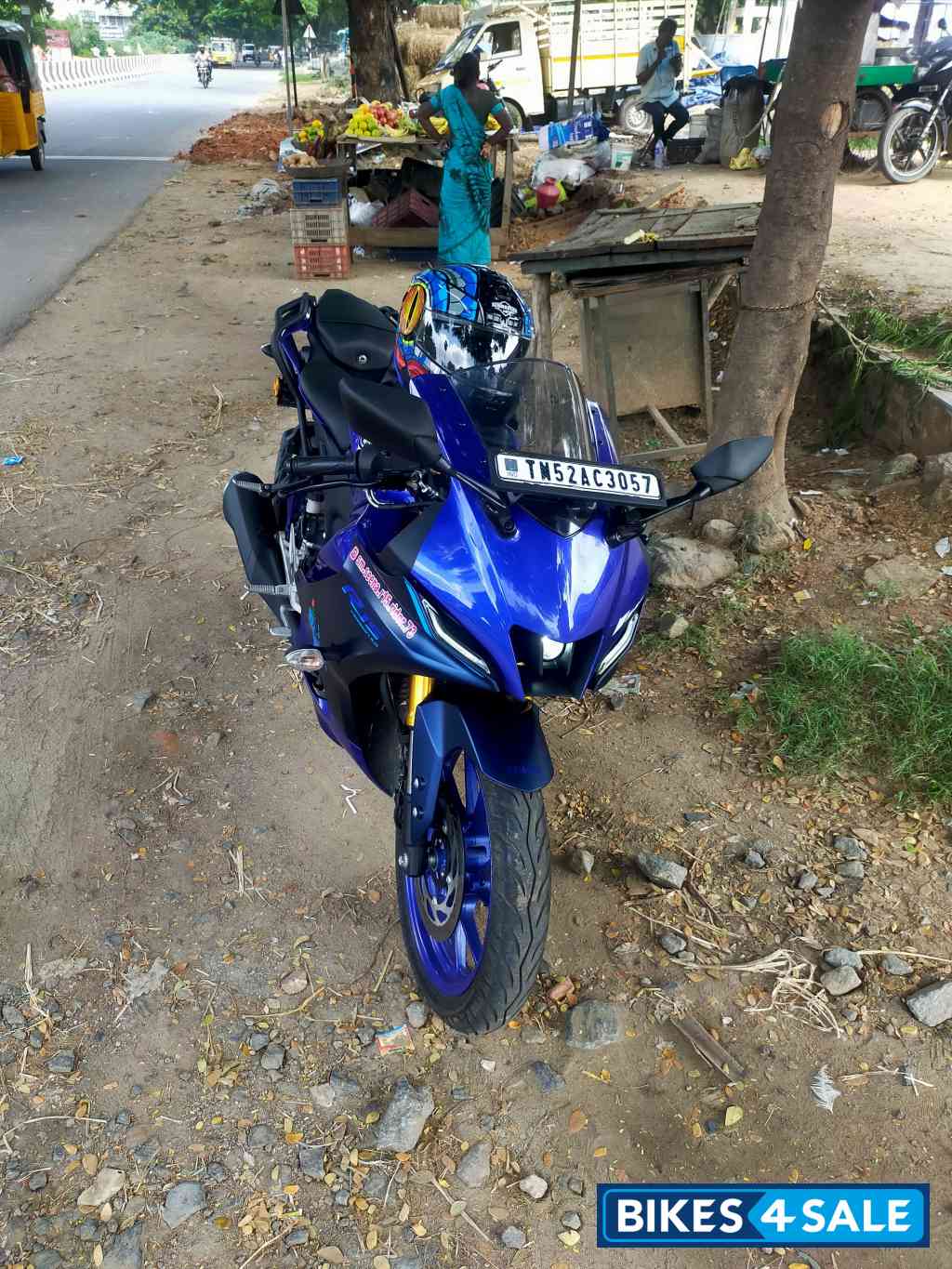 Yamaha R15 V4