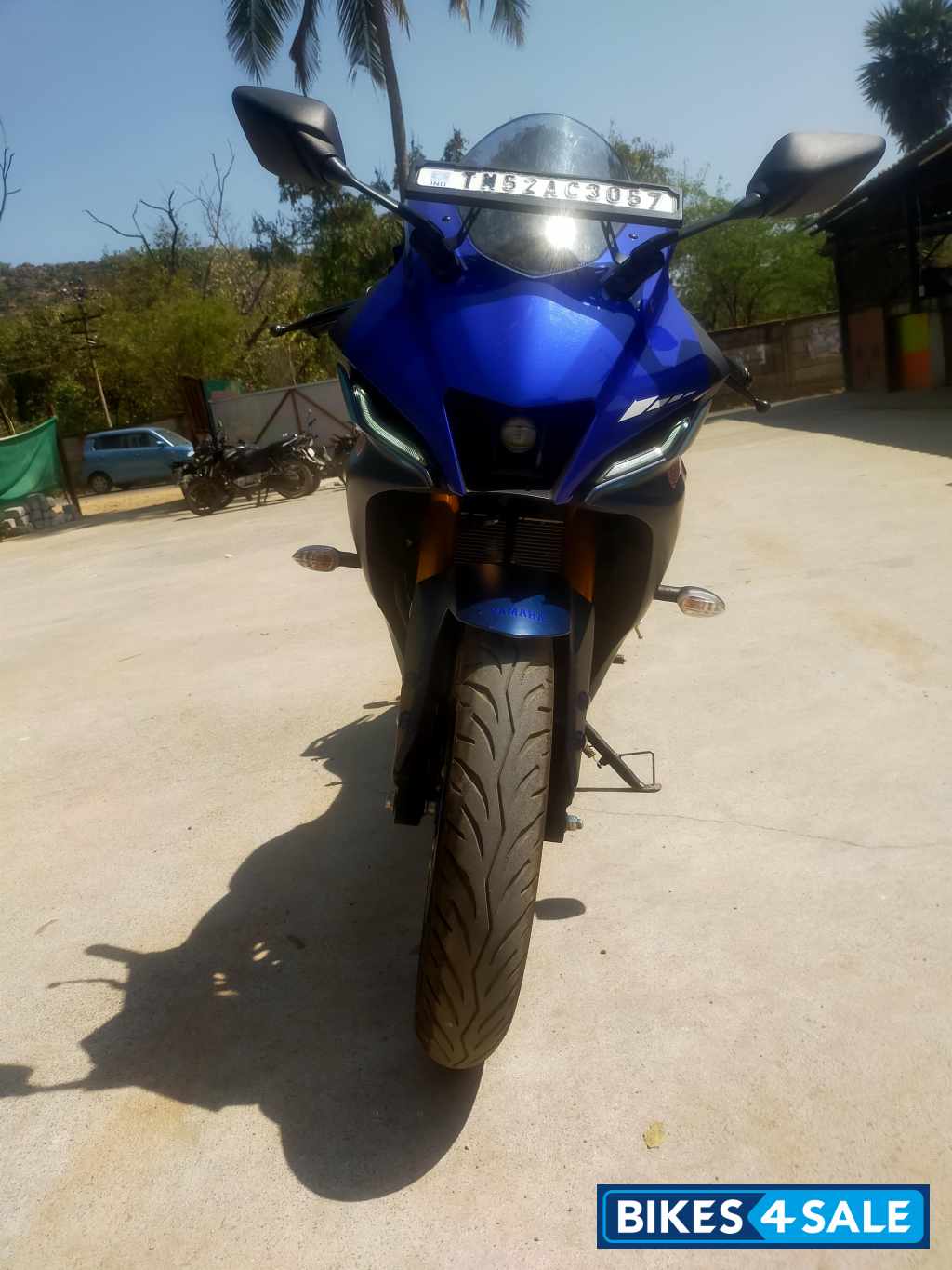 Yamaha R15 V4