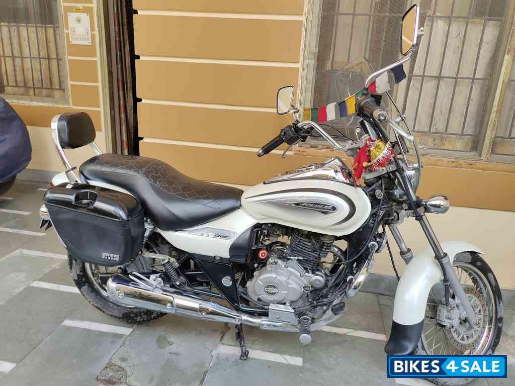 Bajaj Avenger Cruise 220