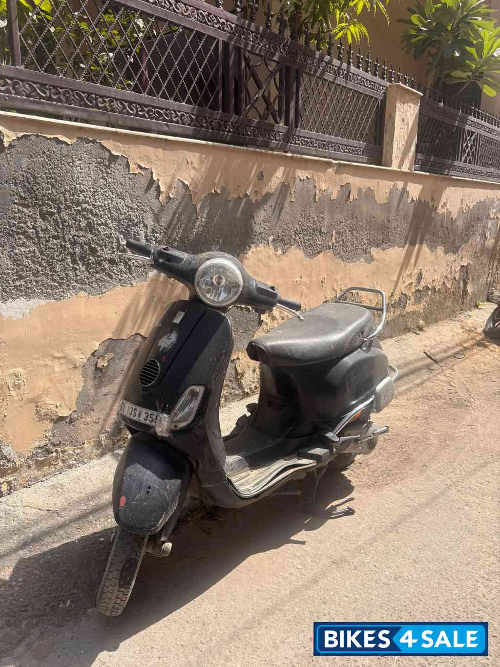 Vespa Qala 125