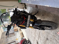 Black Yamaha MT-15 BS6