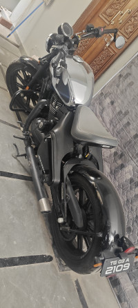 Jawa 42 Bobber Black Mirror