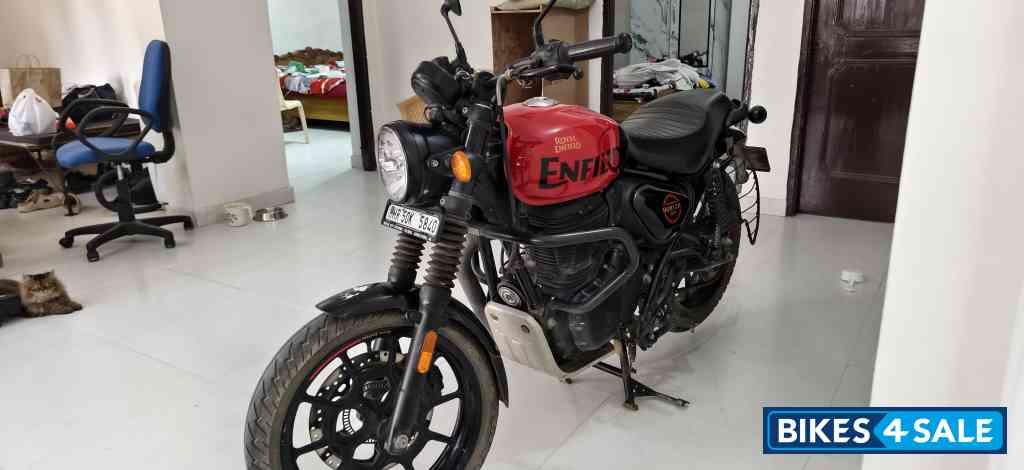 Red And Black Royal Enfield Hunter 350 Retro