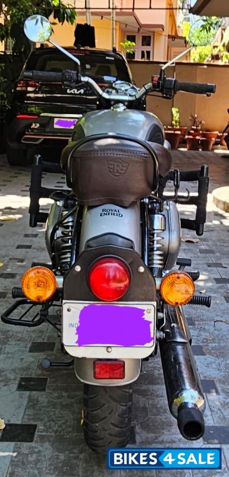 Gunmetal Grey Royal Enfield Classic Gunmetal Grey Gunmetal Grey Royal Enfield Classic Gunmetal Grey