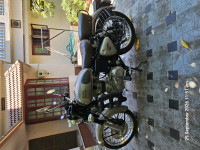 Gunmetal Grey Royal Enfield Classic Gunmetal Grey