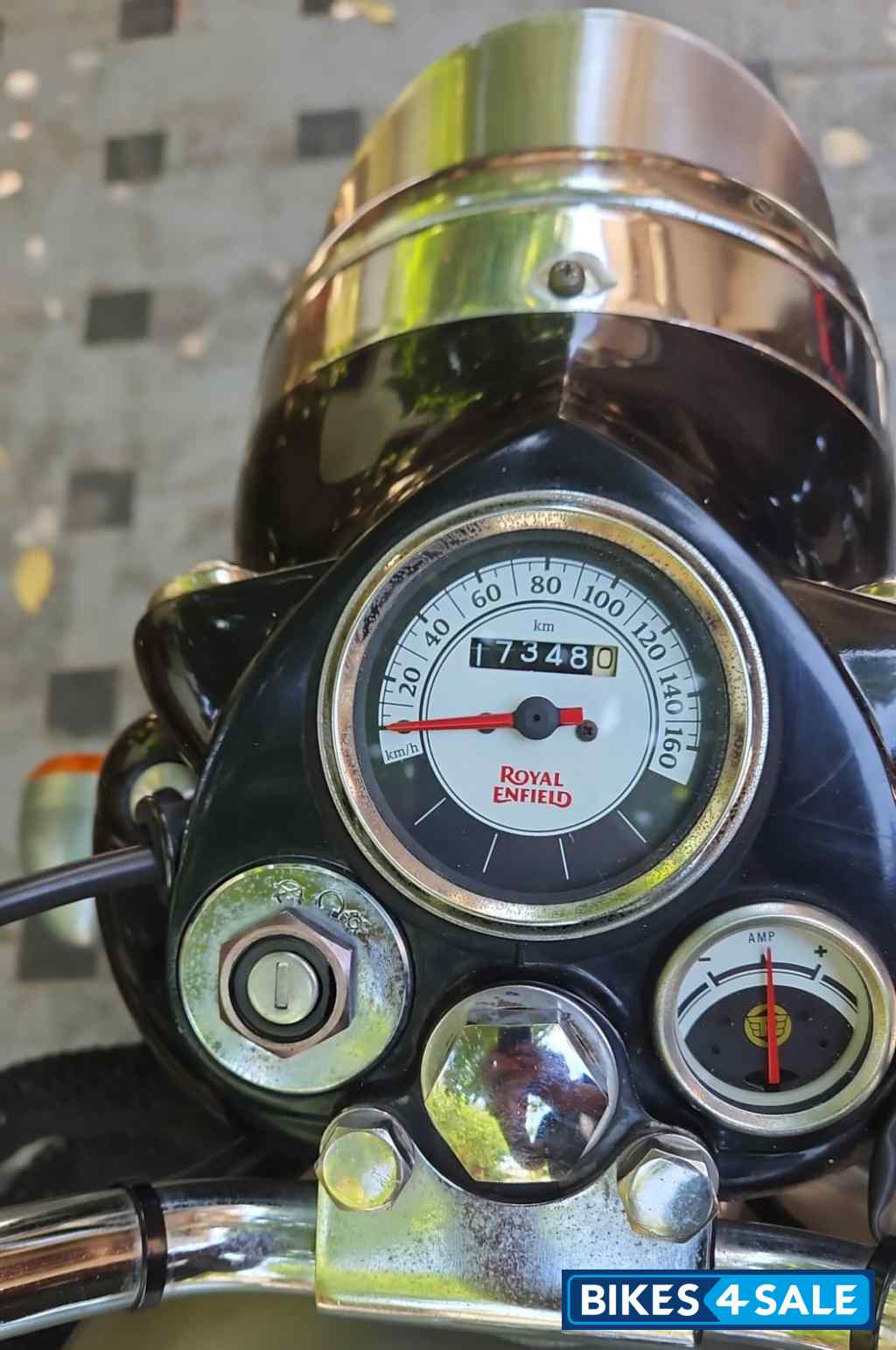 Gunmetal Grey Royal Enfield Classic Gunmetal Grey Gunmetal Grey Royal Enfield Classic Gunmetal Grey