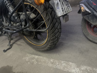 Yellow Royal Enfield Meteor 350