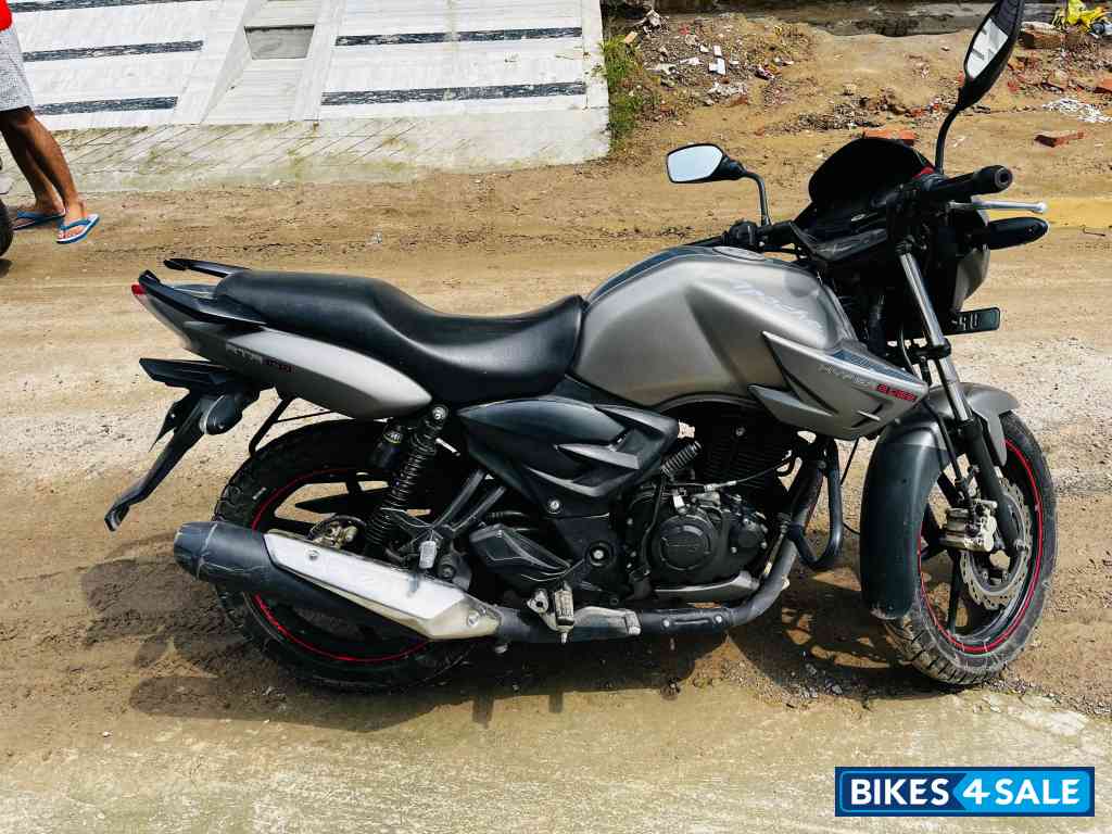 Grey TVS Apache RTR 160 Grey TVS Apache RTR 160